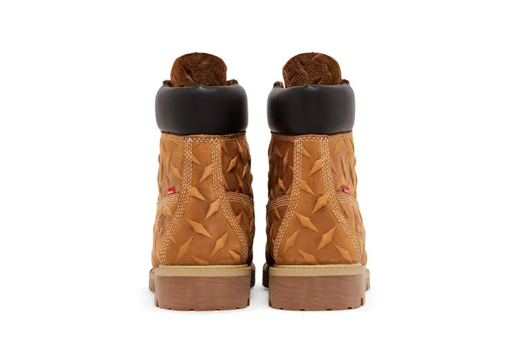 SUPREME X TIMBERLAND 6 INCH WHEAT EMBOSSED DIAMOND