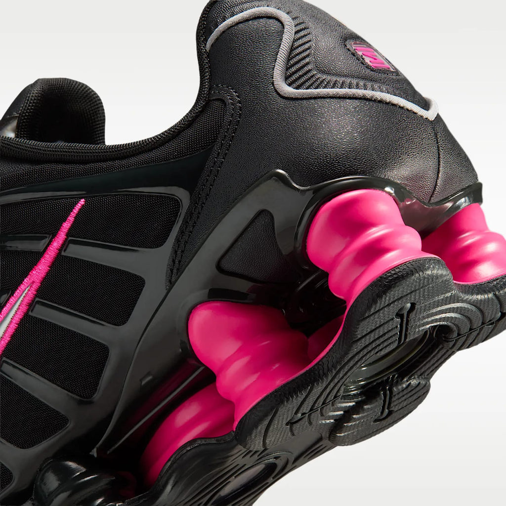 NIKE SHOX TL HYPER PINK