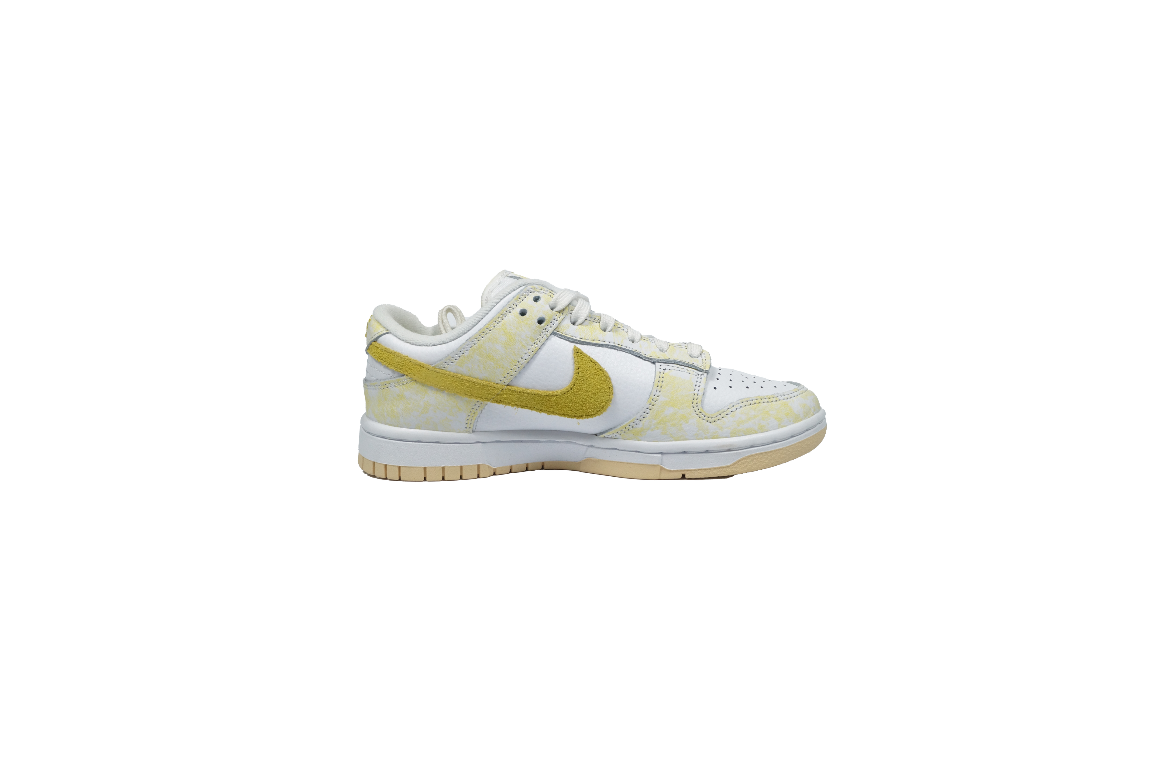NIKE DUNK LOW YELLOW STRIKE