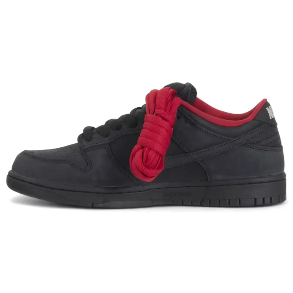 NIKE SB DUNK LOW X SUPREME BLACK