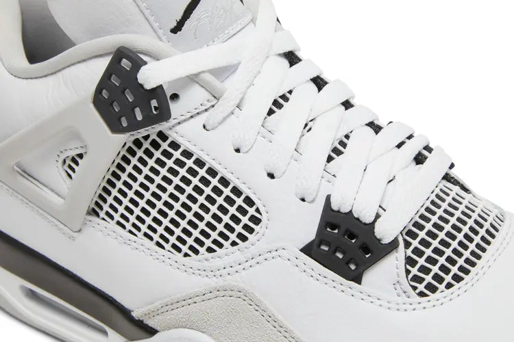 NIKE AIR JORDAN 4 MILITARY BLACK