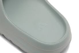 ADIDAS YEEZY SLIDE SALT