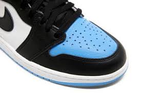 NIKE AIR JORDAN 1 HIGH UNC