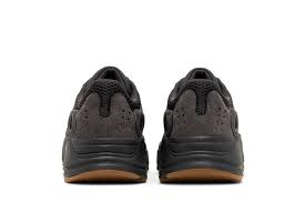 ADIDAS YEEZY 700 UTILITY BLACK