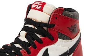 NIKE AIR JORDAN 1 HIGH LOST & FOUND