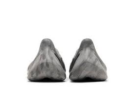 ADIDAS YEEZY FOAM RNR MX GREY