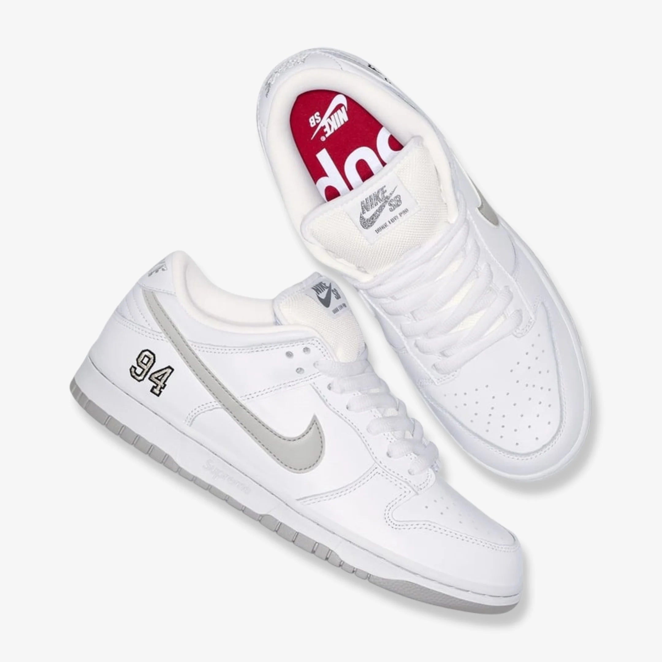 NIKE SB DUNK LOW X SUPREME WHITE METALIC SILVER