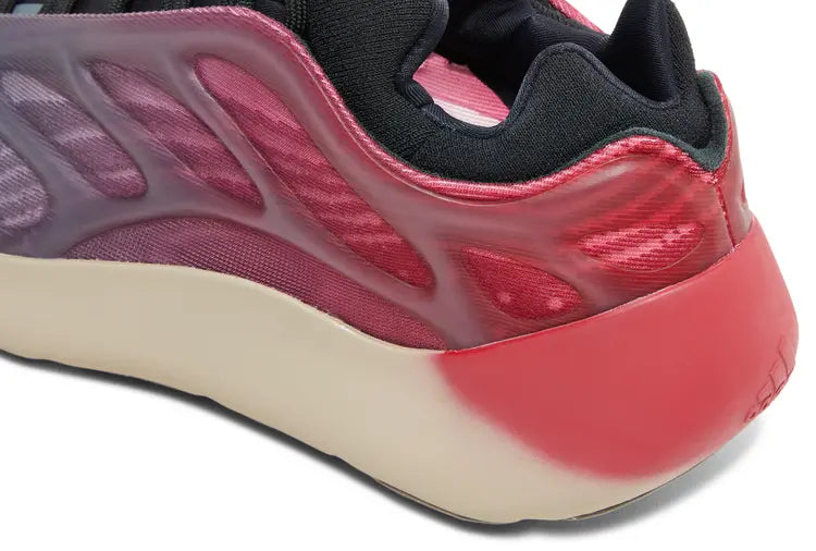 ADIDAS YEEZY 700V3 FADE CARBON