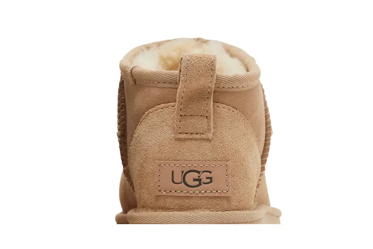 UGG CLASSIC ULTRA MINI BOOT SAND
