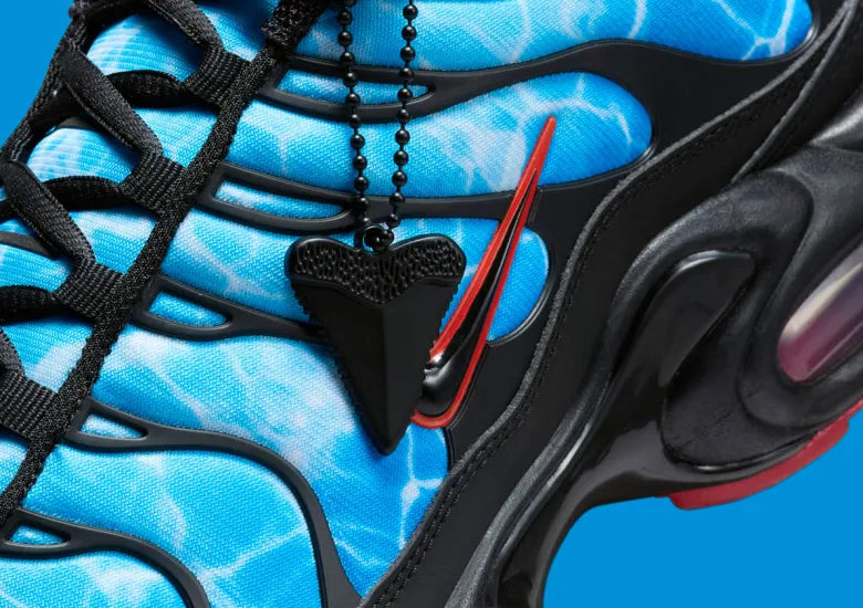NIKE AIR MAX PLUS TN SHARK ATTACK