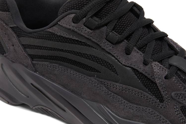 ADIDAS YEEZY 700V2 VANTA