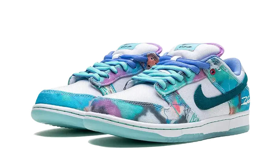 NIKE SB DUNK LOW FUTURA